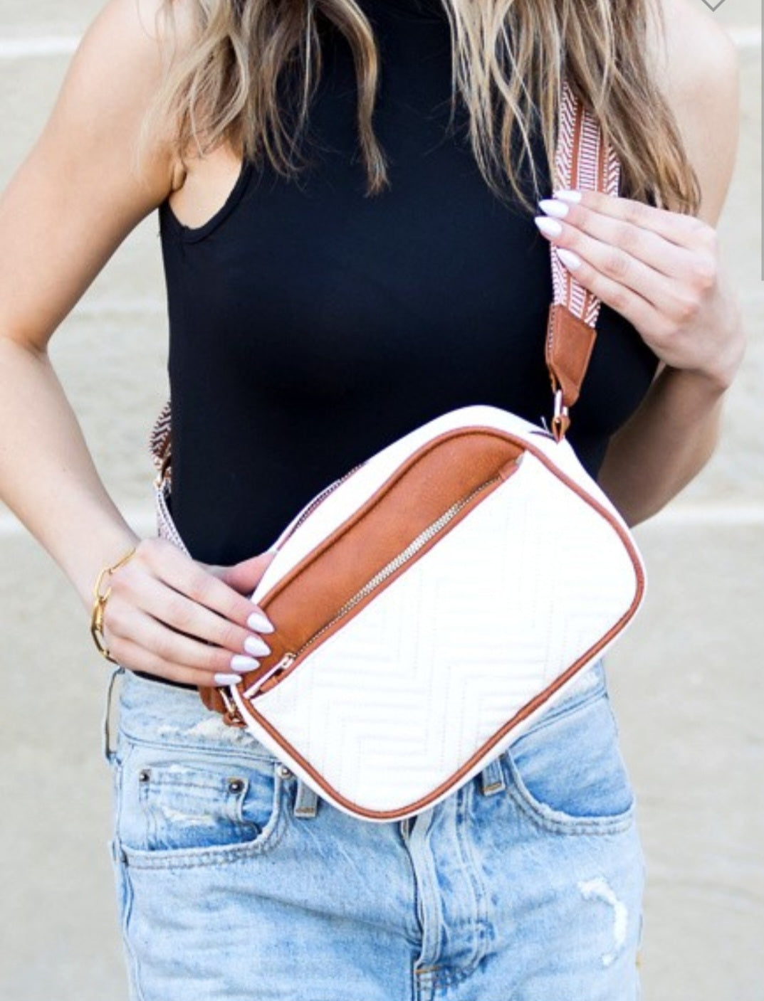 Everly cognac bum bag